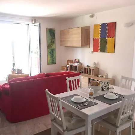 Alojamento de Acomodação e Pequeno-almoço Donna Maria Ruvo di Puglia